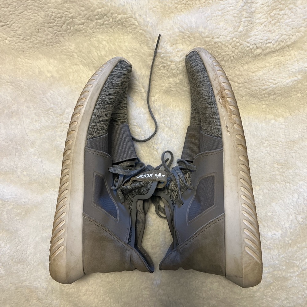 women’s Adidas tubular shoes